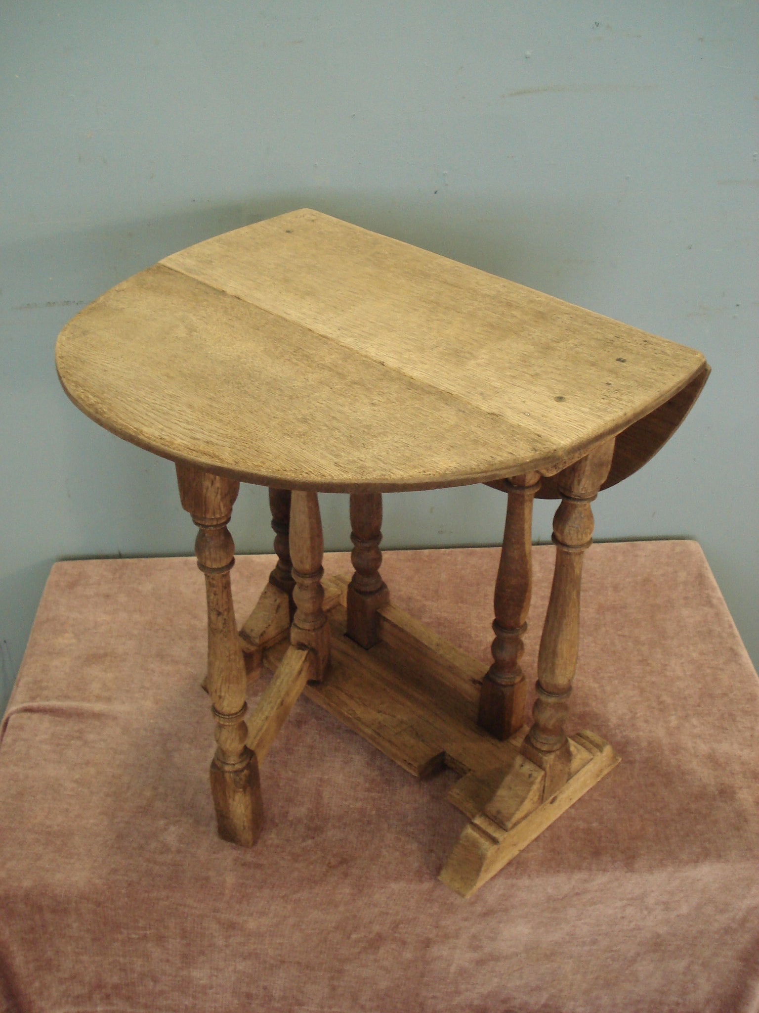 Mini Oval Oak Gateleg Table