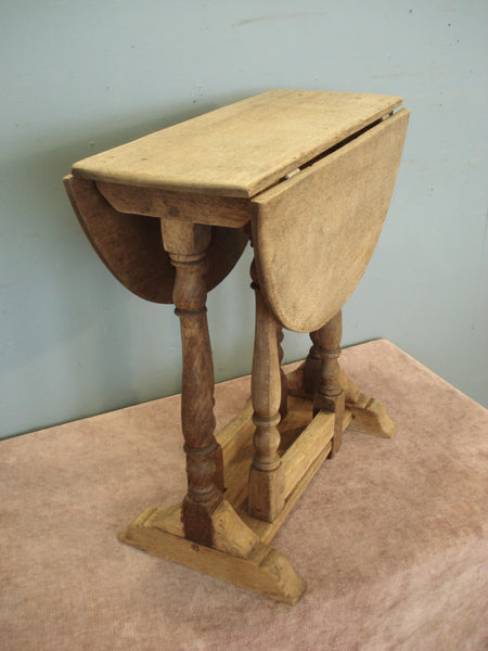 Mini Oval Oak Gateleg Table