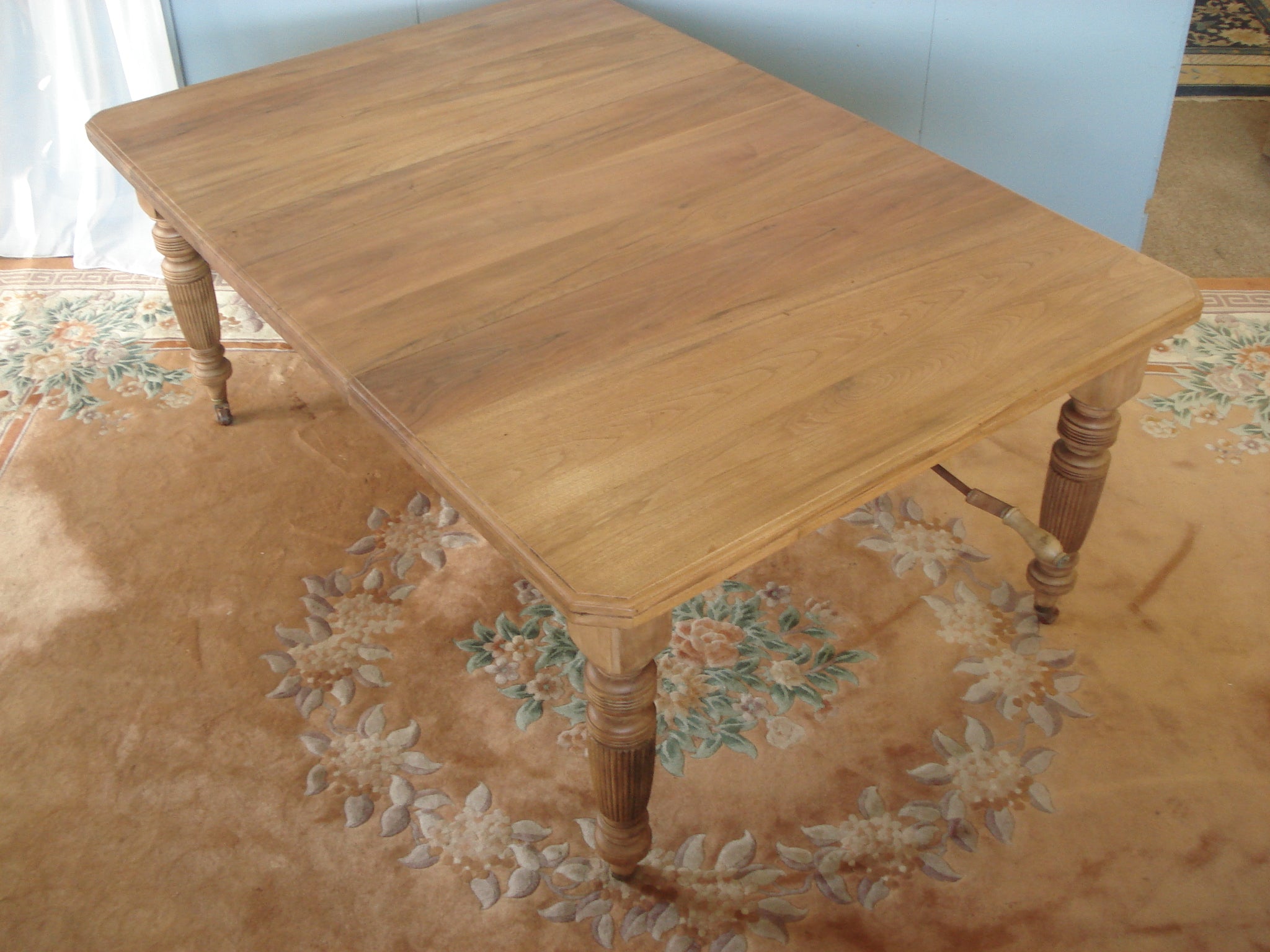 Wonderful Walnut Edwardian Extending Table
