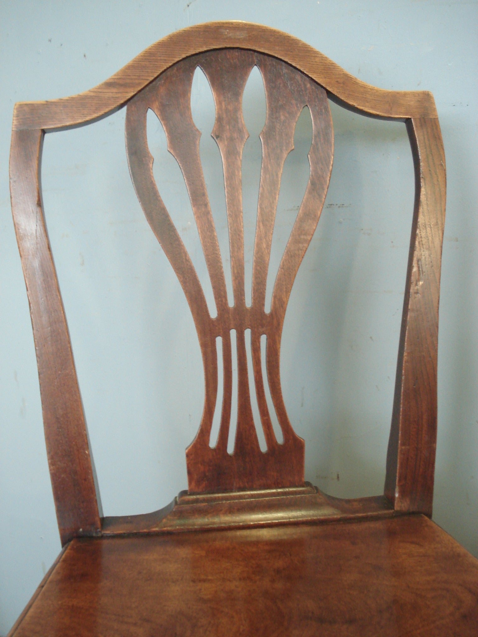 Elegant Pair of Early C19th Hall chairs